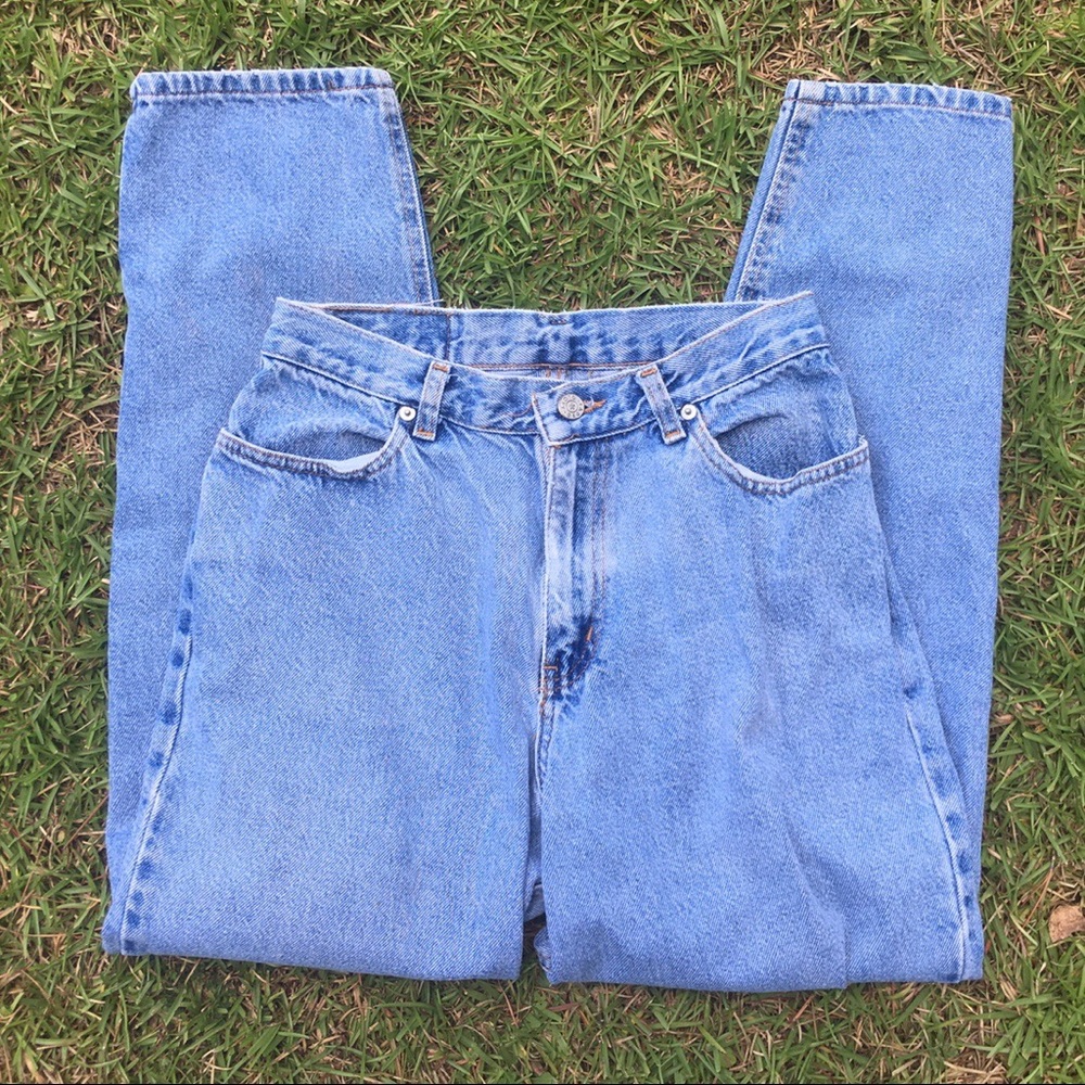 Vintage high waisted straight leg mom jeans